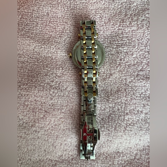 Tory Burch stainless steel two tone ladies bracelet watch - need a new battery - Picture 5 of 6